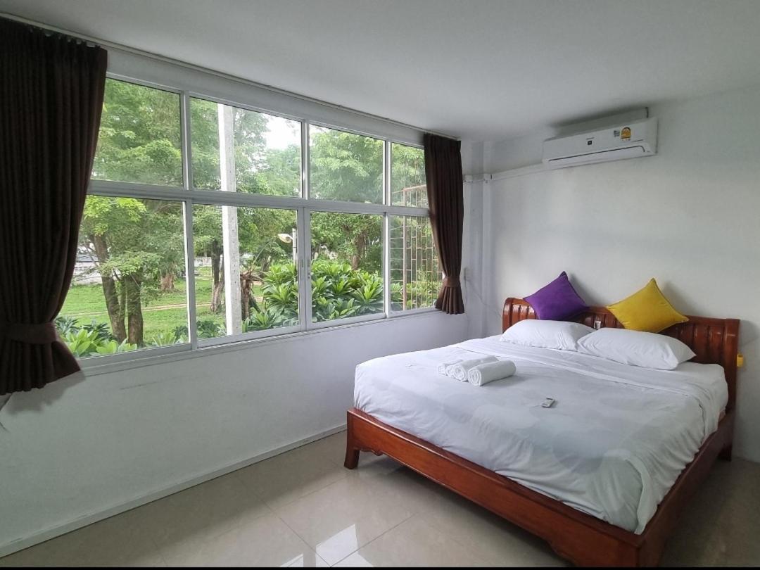 Dorothys Hotel *